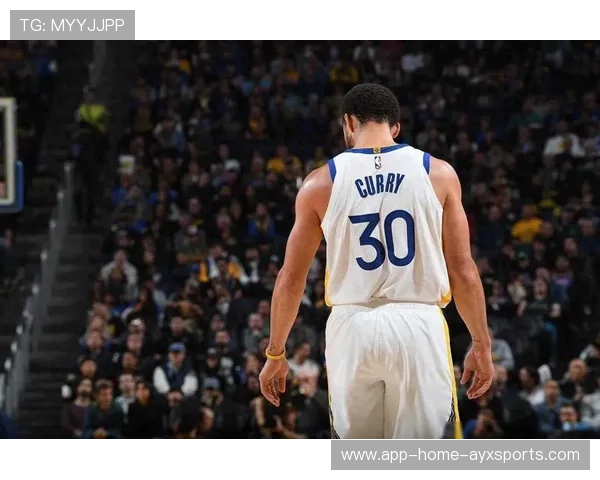 库里外线穿云箭三连,勇士稳稳压制对手