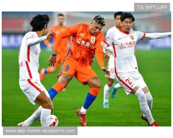 上海海港外援继续闪耀,卫冕之路稳步推进 上海海港外援继续闪耀,卫冕之路稳步推进