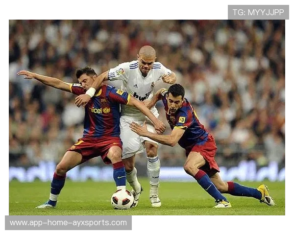 皇马更衣室潜规则曝光，内部斗争被放大