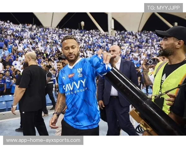 罗马拟签入内马尔式的盘带奇才,开启边路进攻新纪元 罗马拟签入内马尔式的盘带奇才,开启边路进攻新纪元